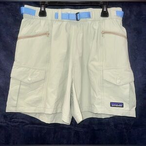 Patagonia Women’s Outdoor Everyday shorts salvia green size Small